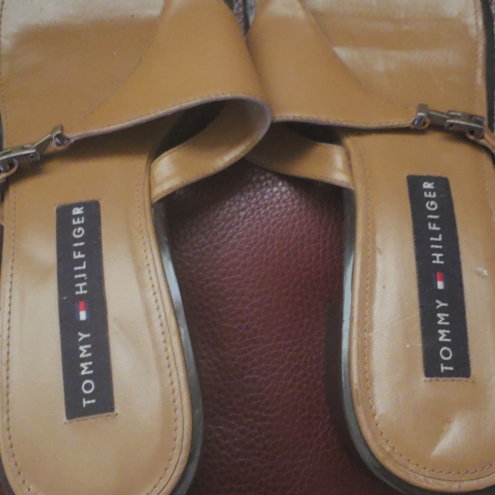 Shoes - Picture 2 of 4